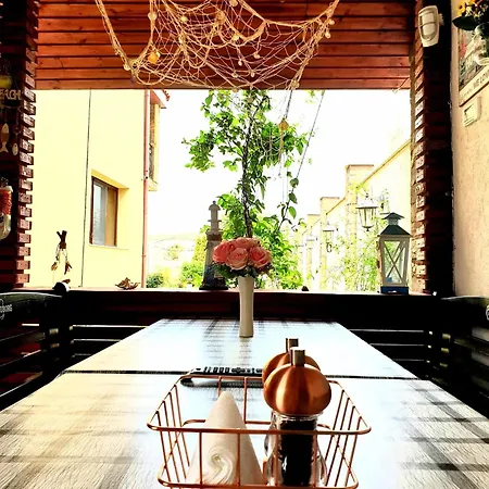 Guest house Casa Honey 3*