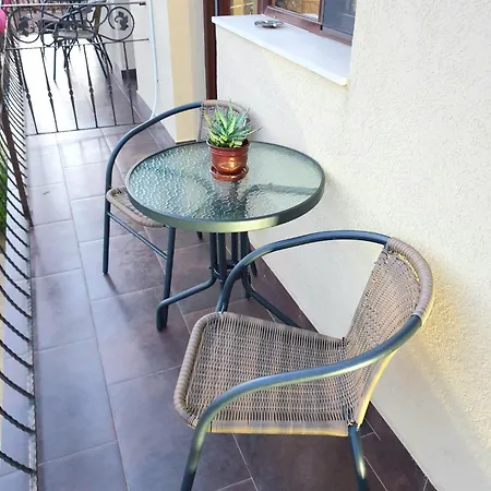 Guest house Casa Honey 3*